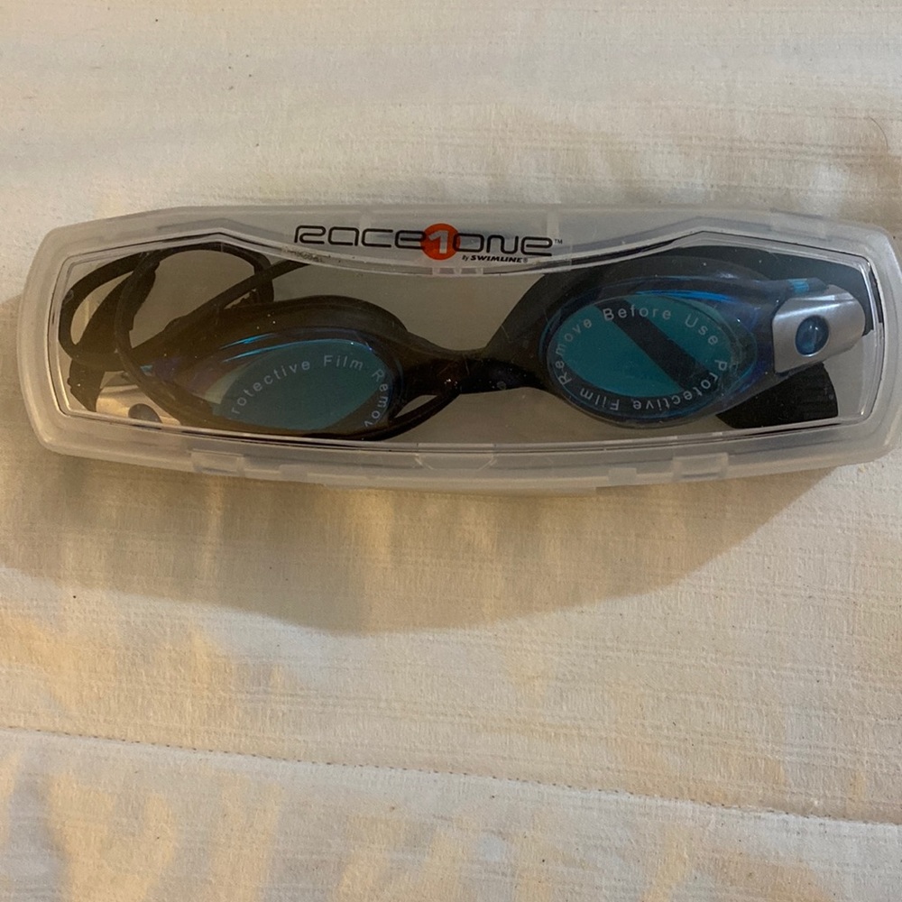 Raceline Swimming Goggles NWOT